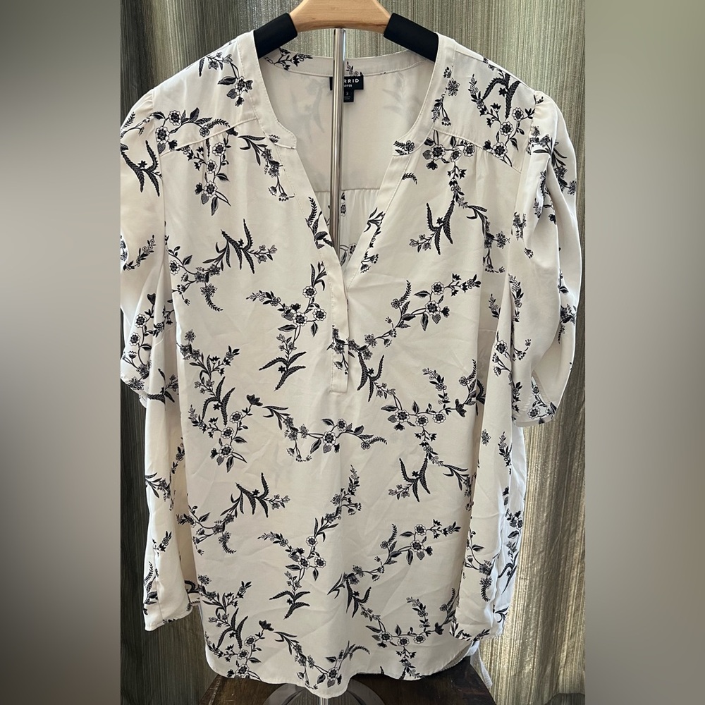 Torrid Harper Black and White Floral Blouse